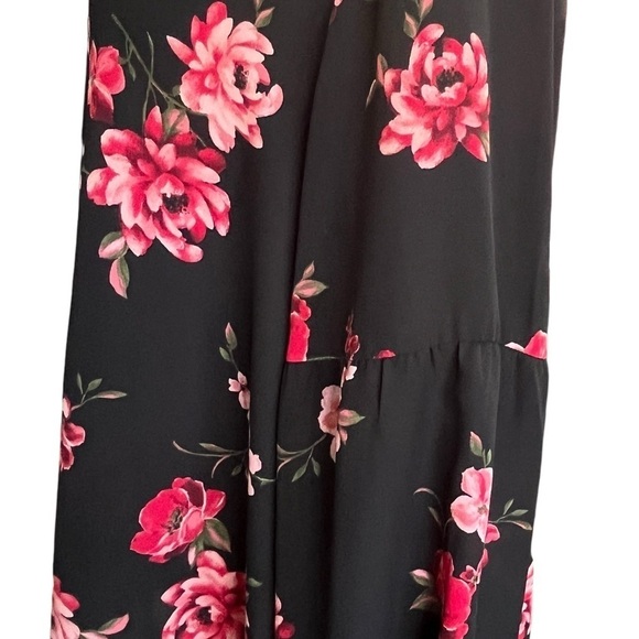 Lane Bryant Pink & Black Floral V-Neck Top Size 18 - Picture 6 of 11